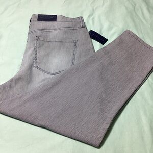 Bandolino Ladies Thea Hi Rise Crop Ultra Stretch Leggings NWT